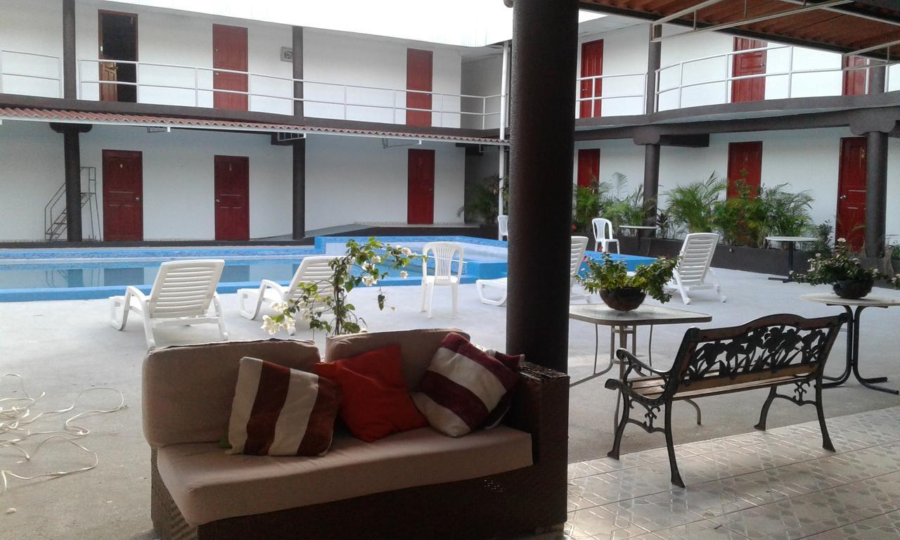 ורקרוז Hotel Pacific Coast מראה חיצוני תמונה