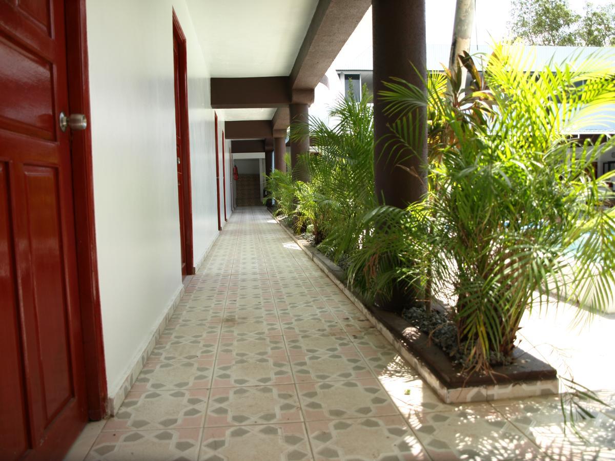 ורקרוז Hotel Pacific Coast מראה חיצוני תמונה