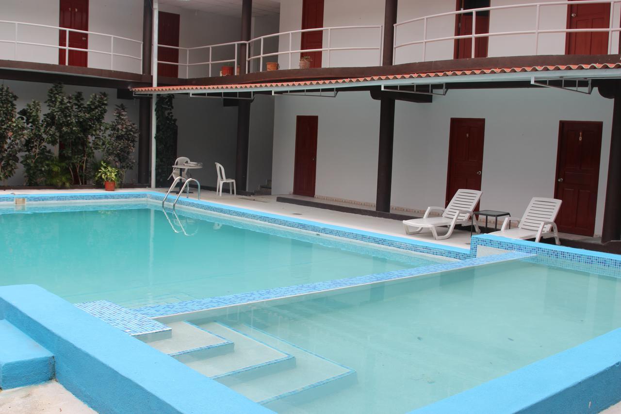 ורקרוז Hotel Pacific Coast מראה חיצוני תמונה