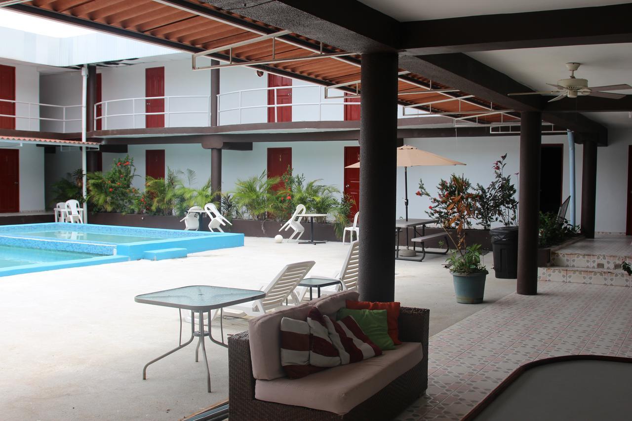 ורקרוז Hotel Pacific Coast מראה חיצוני תמונה
