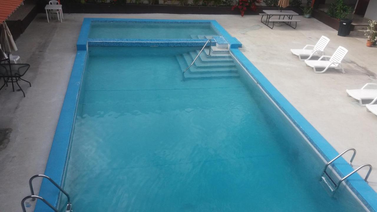 ורקרוז Hotel Pacific Coast מראה חיצוני תמונה