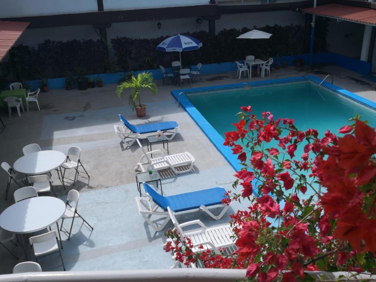 ורקרוז Hotel Pacific Coast מראה חיצוני תמונה